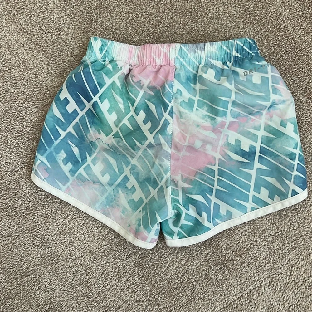 Nike Girls Running Shorts with attached liner- Size XS (4)